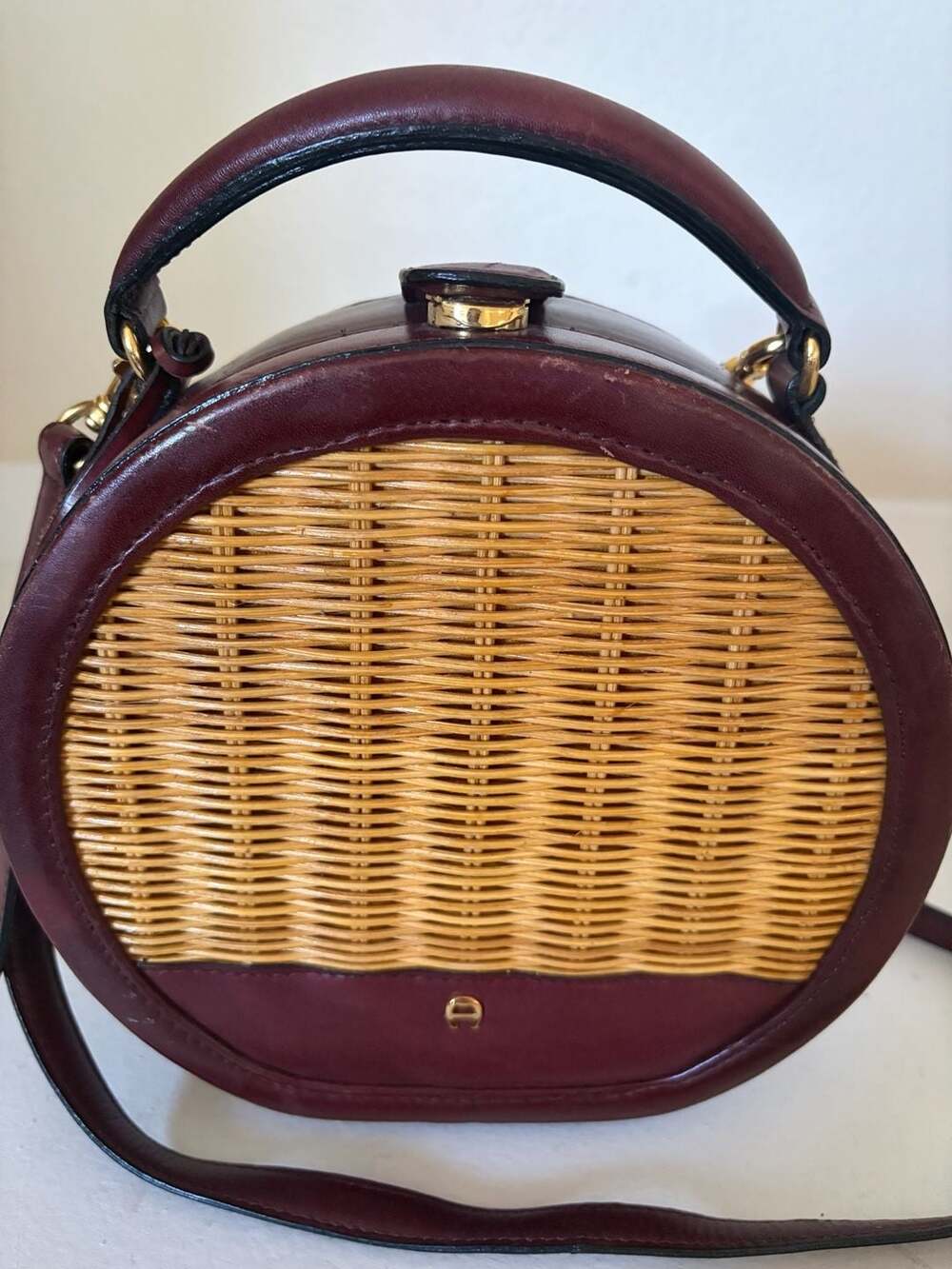 Vintage Etienne Aigner Burgundy Leather and Wicker Circular Crossbody Bag - Picture 6 of 10